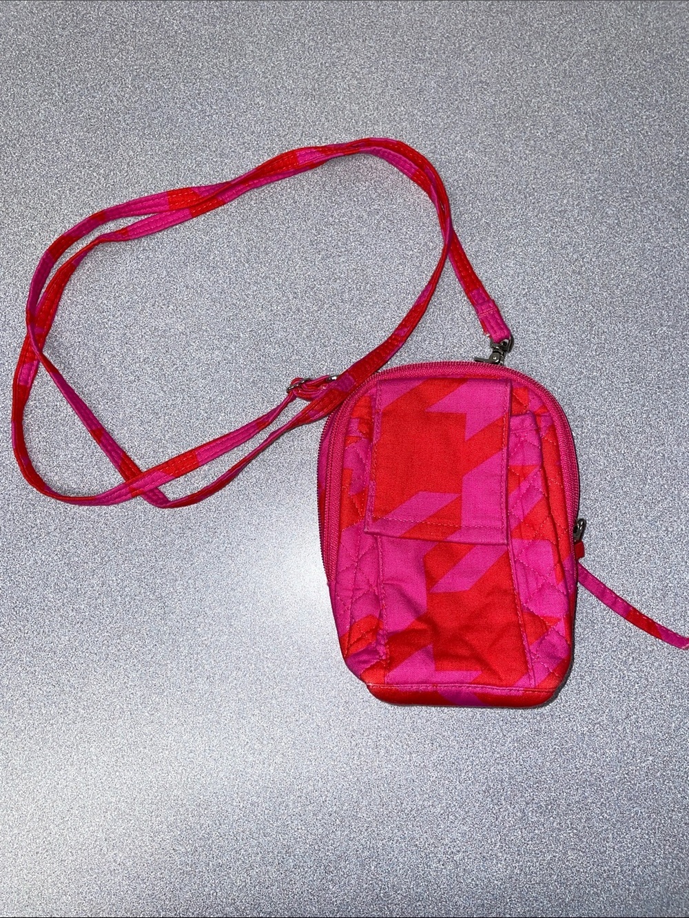 Stephanie Dawn Houndstooth Two-Tone Pink & Red Quilted Crossbody Phone Bag